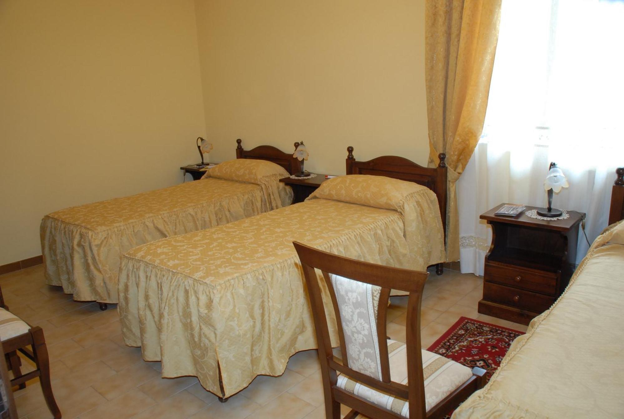 Ai Tre Parchi Bed And Bike Bed and Breakfast Randazzo Eksteriør billede