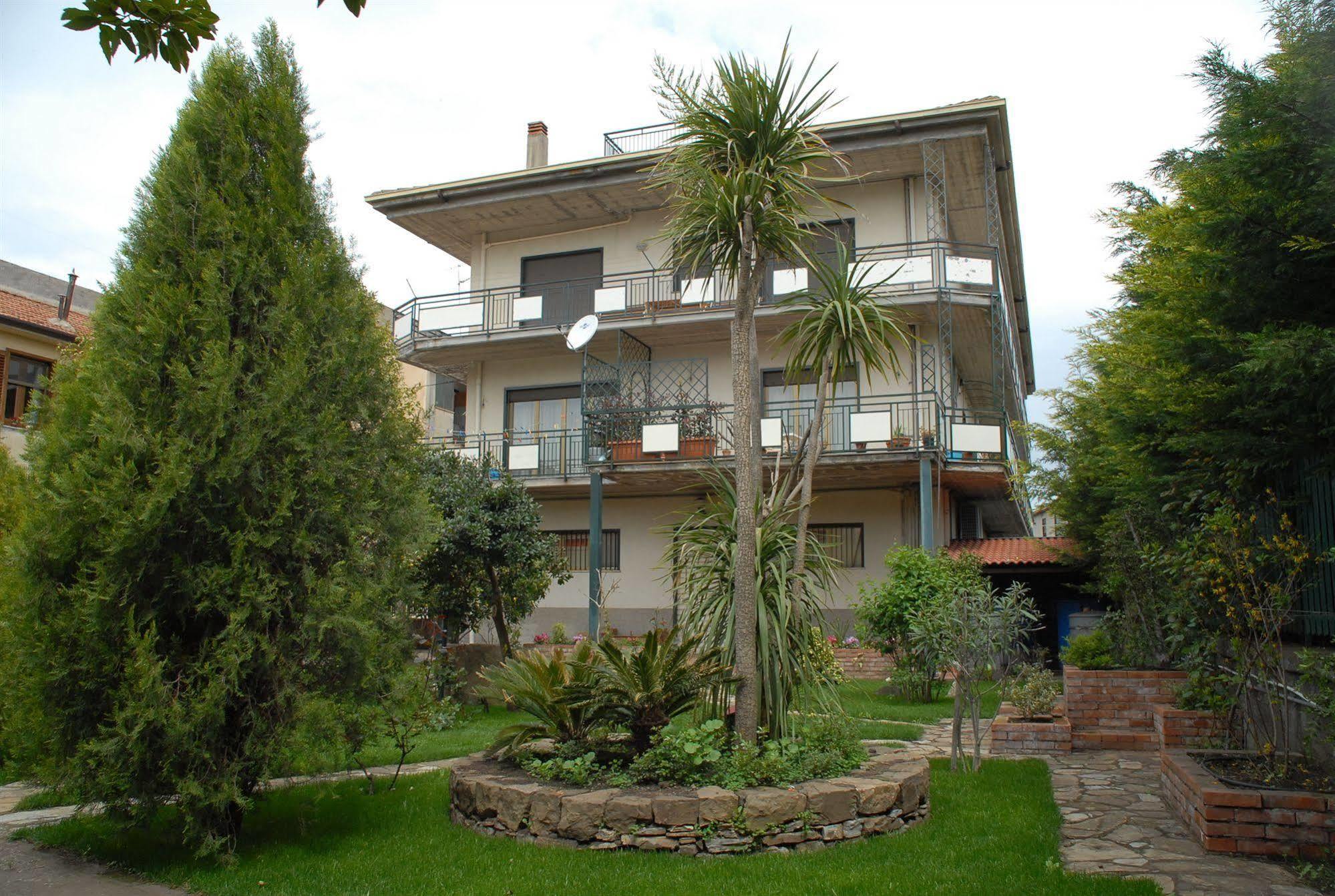 Ai Tre Parchi Bed And Bike Bed and Breakfast Randazzo Eksteriør billede
